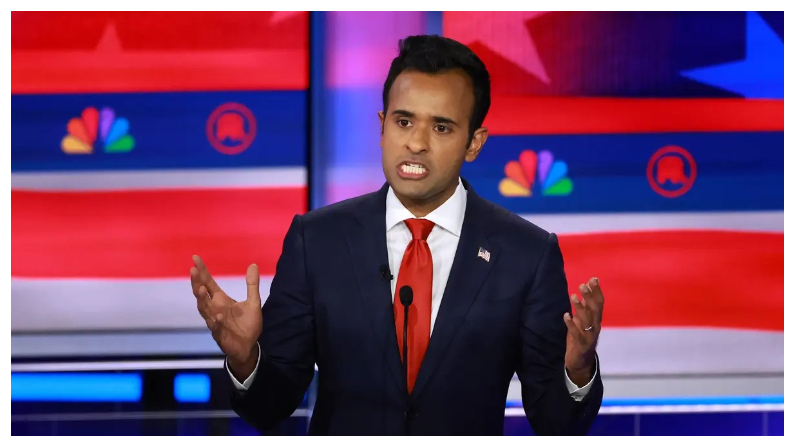 El candidato presidencial republicano Vivek Ramaswamy habla durante el debate de las primarias presidenciales republicanas de NBC News en el Adrienne Arsht Center for the Performing Arts del condado de Miami-Dade en Miami, Florida, el 8 de noviembre del 2023. (Joe Raedle/Getty Images)