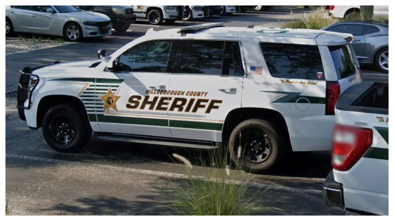 Un carro del sheriff del condado de Hillsborough en Tampa, Florida, en junio del 2022. (Google Maps/Screenshot vía The Epoch Times)