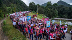 Indígenas mayas tzotziles marchan contra la violencia en Chiapas