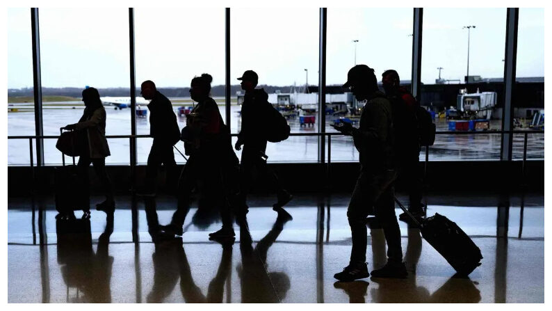 Aeropuerto Thurgood Marshall en Linthicum, Maryland, el 21 de noviembre del 2023, (Jim Watson/AFP via Getty Images)