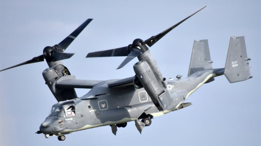 Un avión del Ejército de EE.UU. se estrella en aguas al sur de Japón con 8 tripulantes