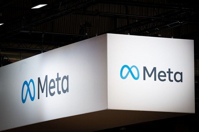 Una foto muestra el logotipo del grupo tecnológico estadounidense Meta durante la feria de startups tecnológicas e innovación Vivatech en el centro de exposiciones Porte de Versailles de París, el 14 de junio de 2023. (Alain Jocard/AFP vía Getty Images)