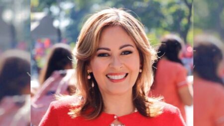 Senadora de Morelos excluida de encuesta de Morena, renuncia y se suma al Frente Amplio