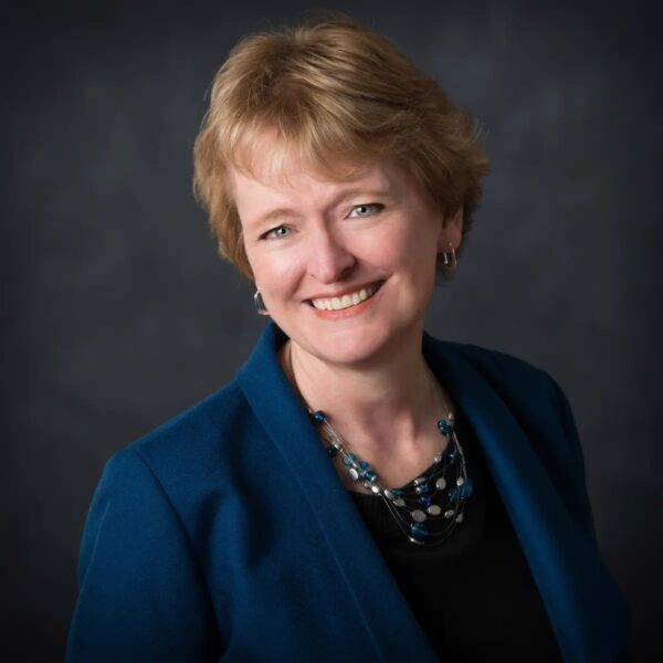 Donna Bembenek, presidenta de la Catholic Memorial High School de Waukesha (Wisconsin) (Cortesía de la Catholic Memorial High School)