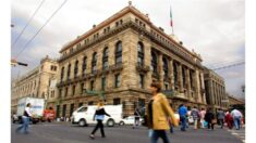 Banxico: Una de cada tres empresas en México considera las ventas como su problema más apremiante