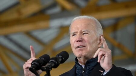 Biden dice que apoya una “pausa” en el conflicto Israel-Hamás para permitir liberación de rehenes