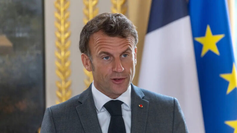 El presidente francés, Emmanuel Macron, habla durante una conferencia de prensa como parte de un almuerzo de trabajo en el Palacio del Elíseo, en París, el 20 de junio de 2023. (Christophe Petit Tesson/AFP vía Getty Images)
