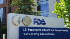 Destacados miembros de la FDA tomaron cargos en Moderna tras ayudar a  aprobar las vacunas contra COVID-19