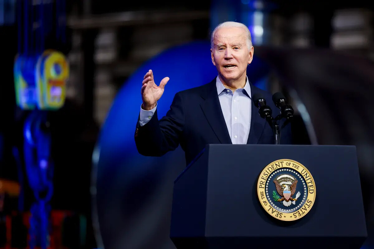 Joe Biden promociona la 'bidenomía' y critica a Donald Trump y a los republicanos en Colorado