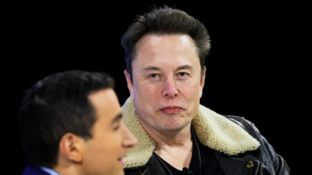 «No tengo ningún problema en que me odien», dice Musk ante el éxodo publicitario de X