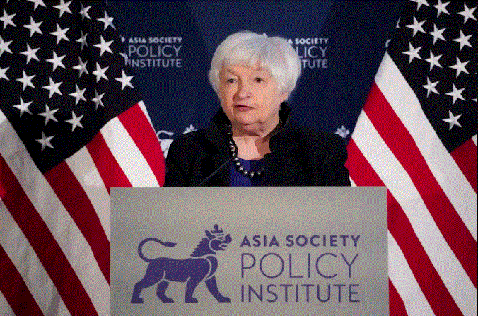 La secretaria del Tesoro, Janet Yellen, habla en un acto sobre la estrategia económica de la Administración Biden hacia el Indo-Pacífico, en Washington, el 2 de noviembre de 2023. (Madalina Vasiliu/The Epoch Times)