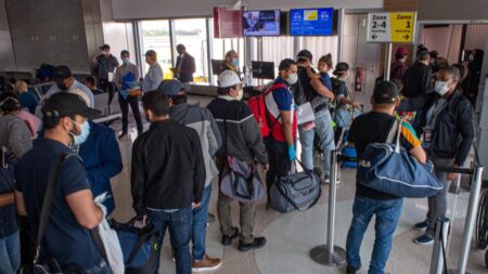 Arrestan a hombre que hizo falsa amenaza de bomba en un aeropuerto del sur de Florida