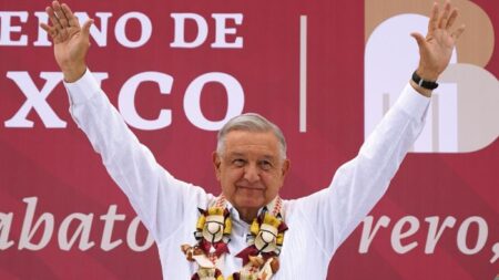 AMLO llama a combatir la extorsión «entre todos» tras enfrentamiento que dejó 14 muertos