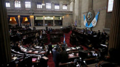EE.UU. prohíbe la entrada al país a 100 diputados de Guatemala