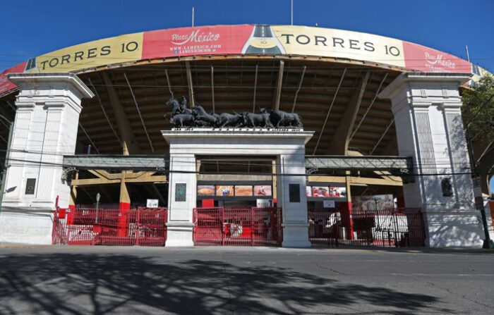 Fotografía de archivo de una vista general de la Plaza de Toros México, en Ciudad de México. (EFE/Mario Guzmán)