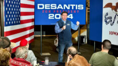 DeSantis dice a partidarios de Iowa que ignoren las encuestas mientras Trump lidera por un gran margen