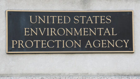 EPA endurece regulación al cloruro de vinilo y a 4 componentes químicos para plásticos