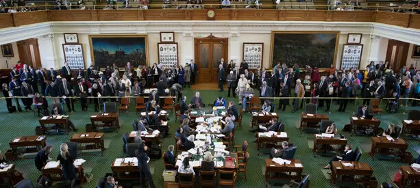 Los legisladores de Texas debatieron la prohibición de la DEI en los campus universitarios durante más de cinco horas en el capitolio de Austin, el 19 de mayo. (Cortesía de la Legislatura de Texas)