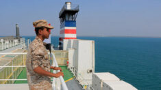Cadenas de suministro globales están amenazadas tras ataques hutíes a embarcaciones en el Mar Rojo