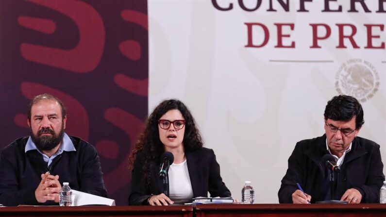 Fotografía de la secretaria de gobernación María Luisa Alcalde (c). EFE/Sáshenka Gutiérrez