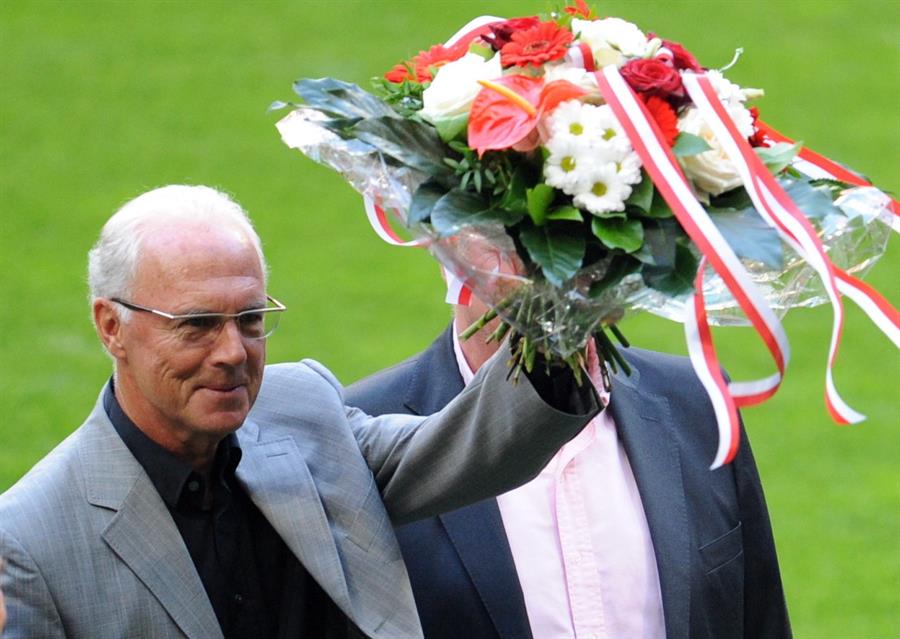 Muere Franz Beckenbauer, Leyenda Del Fútbol Alemán | Fútbol | Jugador ...