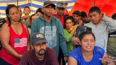 Caravana migrante se queda en Oaxaca para presionar ayuda del gobierno y envían mensaje a AMLO
