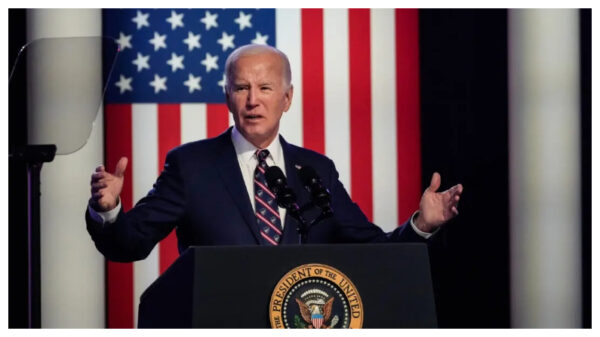El presidente Joe Biden habla durante un acto de campaña en el Montgomery County Community College de Blue Bell, Pensilvania, el 5 de enero del 2024. (Drew Angerer /Getty Images)
