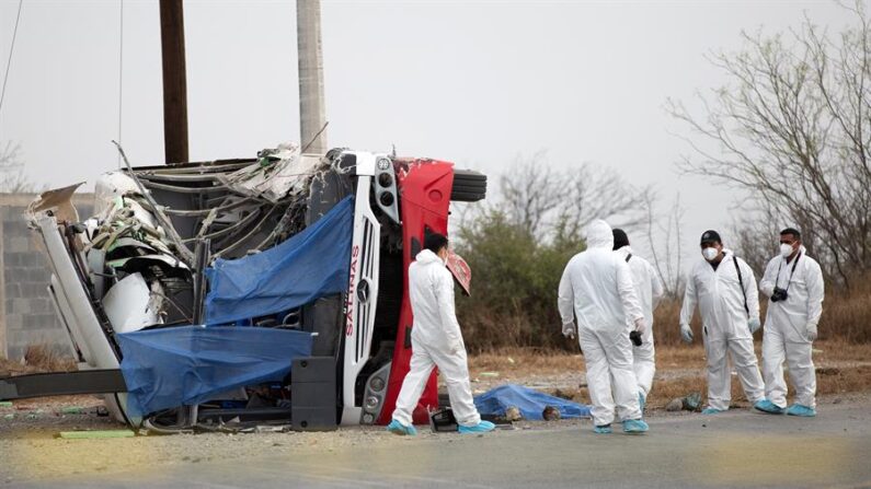 El fatal accidente ocurrió a la 05:00 hora local (12:00 GMT) en el kilómetro 104 de la maxipista Mazatlán-Culiacán, cerca del municipio de Elota. Fotografía de archivo. EFE/ Enrique Pérez Peláez