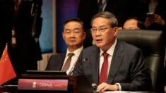 Analistas cuestionan las afirmaciones del primer ministro Li Qiang sobre el crecimiento de China