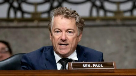 Rand Paul se opone a enviar fondos a Ucrania advirtiendo que deuda de EE.UU. es de USD 34 billones