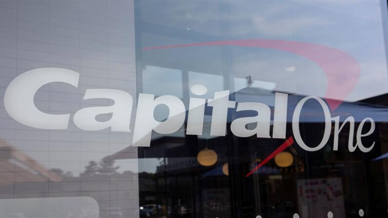 El logo de Capital One Bank, en una fotografía de archivo. EFE/EPA/CJ Gunther.  