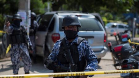 Autoridades informan de 8 cuerpos desmembrados por el narcotráfico en el oriente de México