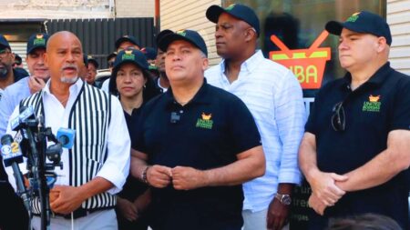 Bodegueros hispanos en Nueva York claman por seguridad ante oleada de robos