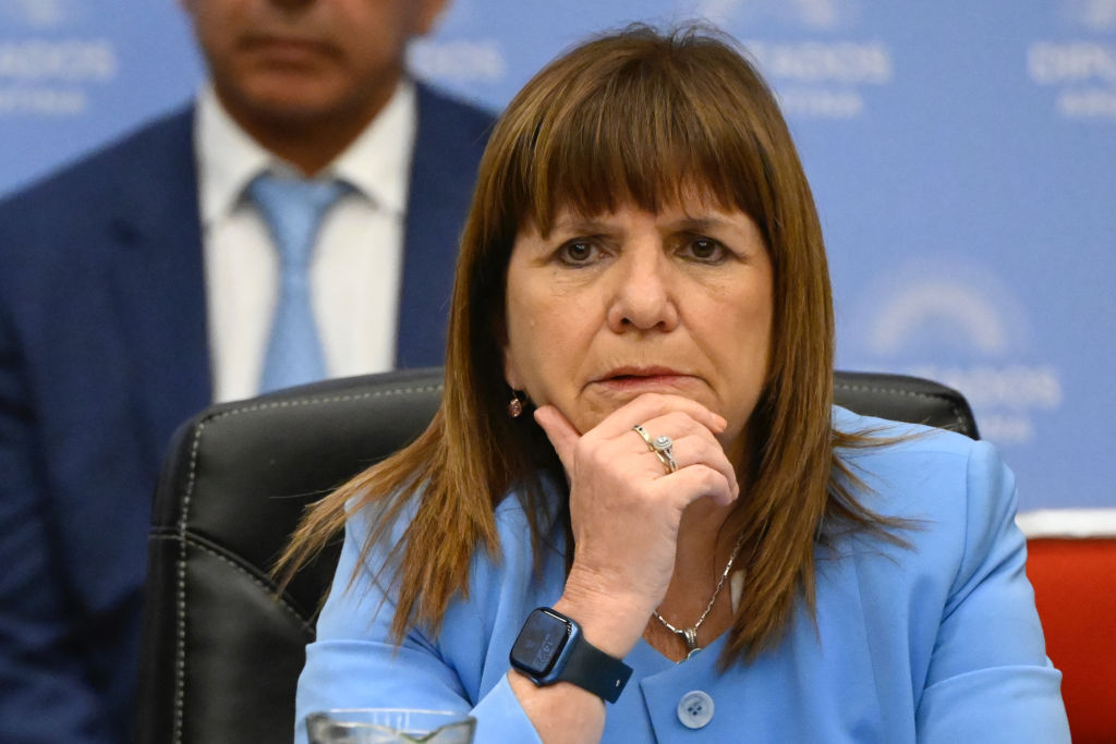 Argentina investiga presunta amenaza narcoterrorista a su ministra de Seguridad