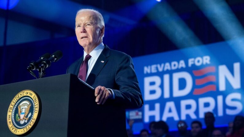 El presidente estadounidense Joe Biden habla durante un mitin de campaña en el Pearson Community Center de Las Vegas, Nevada, el 4 de febrero de 2024. (Saul Loeb/AFP vía Getty Images)