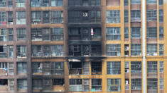 Aumentan a 15 los fallecidos en el incendio de un edificio en el este de China