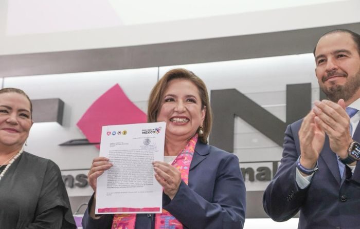 Xóchitl Gálvez se registra como candidata presidencial en las instalaciones del INE, Ciudad de México, el 20 de febrero de 2024. (Cortesía: Xóchitl Gálvez)