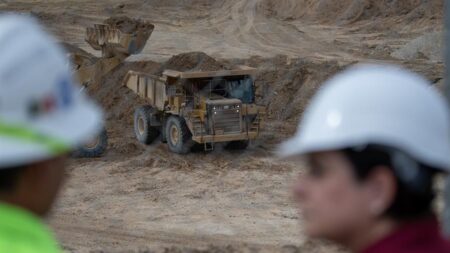 Mineros advierten riesgo a competitividad de México de aprobarse reformas de López Obrador