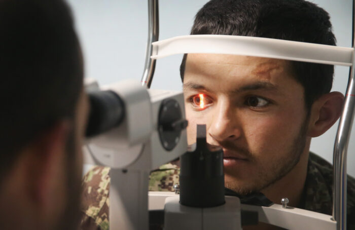 Cambios de visión y audición podrían predecir la demencia mucho antes del diagnóstico