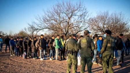 Alarma el incremento de chinos en edad militar entrando ilegalmente a EEUU: Líder de patrulla fronteriza