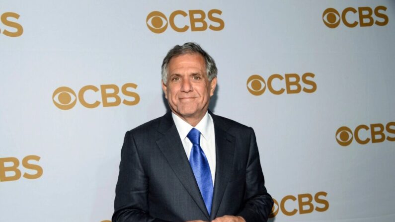 El presidente de CBS, Leslie Moonves, asiste a la CBS Network 2015 Programming Upfront en The Tent at Lincoln Center en Nueva York el 13 de mayo de 2015. (Evan Agostini/Invision/AP)