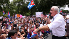 Rep. Giménez y exilio cubano piden a Biden tomar acciones contra el régimen tras protestas masivas