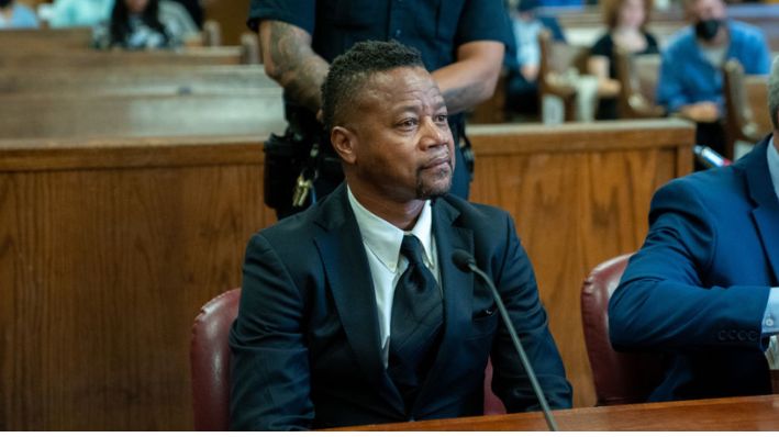 Una imagen de archivo del actor Cuba Gooding Jr. llegando a la Corte Suprema del Estado de Nueva York para su sentencia, el 13 de octubre de 2022 en la ciudad de Nueva York. El ganador de un Oscar, el actor Cuba Gooding Jr, se declaró culpable de los cargos de tocamientos forzados y abuso sexual. (David Dee Delgado/Getty Images)