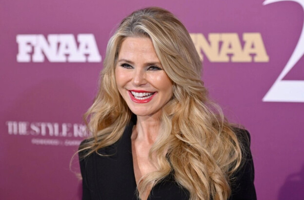 Christie Brinkley asiste a los FN Achievement Awards 2019 en el IAC Building de Nueva York el 3 de diciembre de 2019. (Angela Weiss/AFP vía Getty Images)