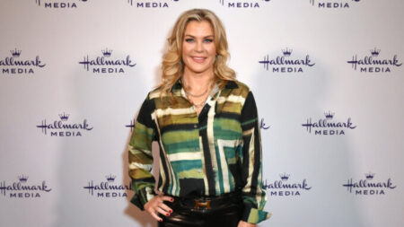 Alison Sweeney, ex estrella infantil, reflexiona sobre las acusaciones de «Silencio en el set»