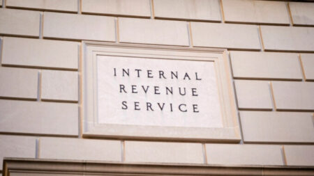 IRS ha investigado más de 1600 casos de fraude COVID por valor de 9 mil millones de dólares