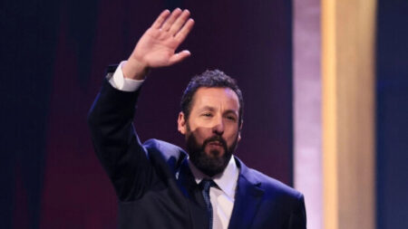 Adam Sandler encabeza la lista de Forbes de los actores mejor pagados de 2023