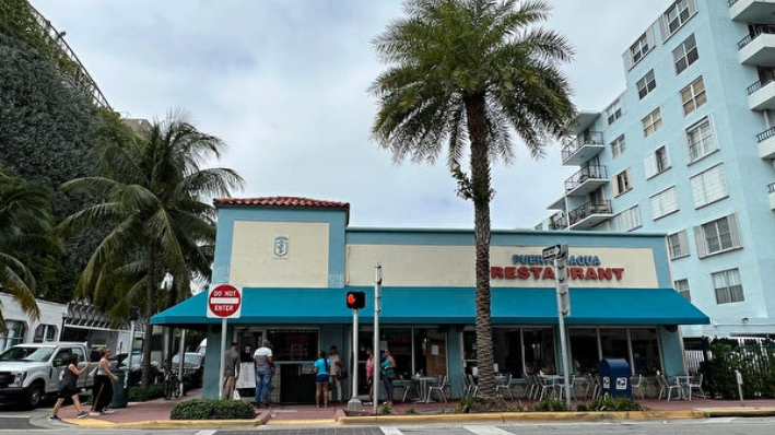 Sueño americano se hace realidad en restaurante cubano de Miami