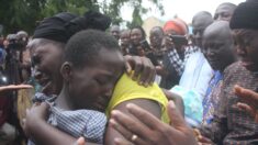 Liberan a estudiantes de primaria secuestrados por hombres armados en Nigeria