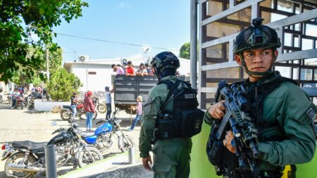 Muere sargento colombiano al pisar una mina antipersonal